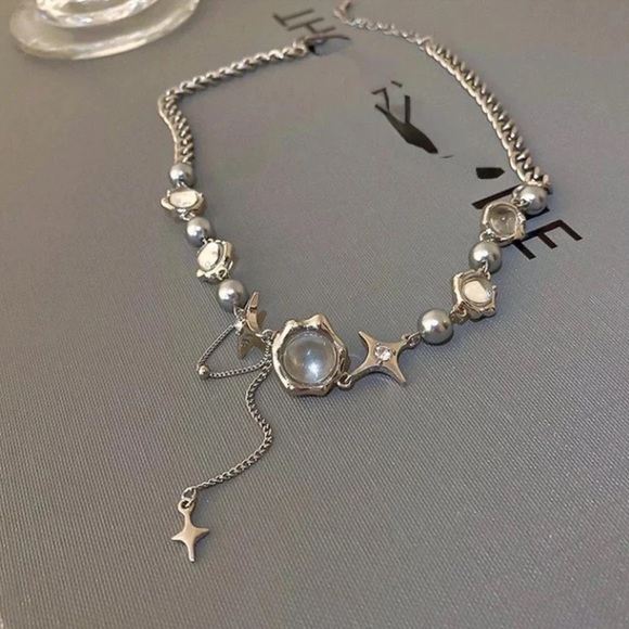 NEW Exquisite Star Geometric Crystal Chains Choker Necklace Shiny Jewelry - Picture 2 of 2